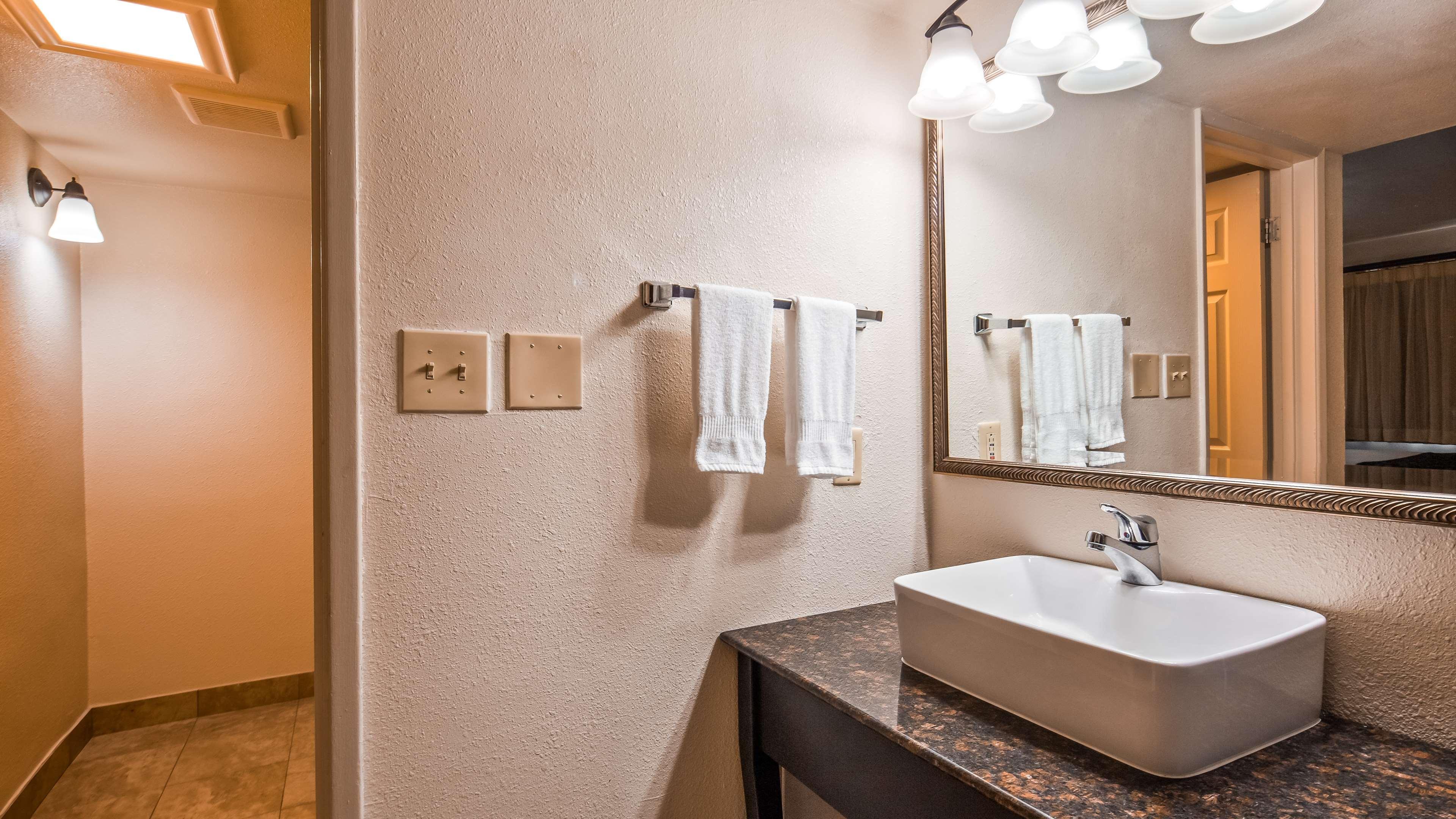 Best Western Town House Lodge Модесто Экстерьер фото