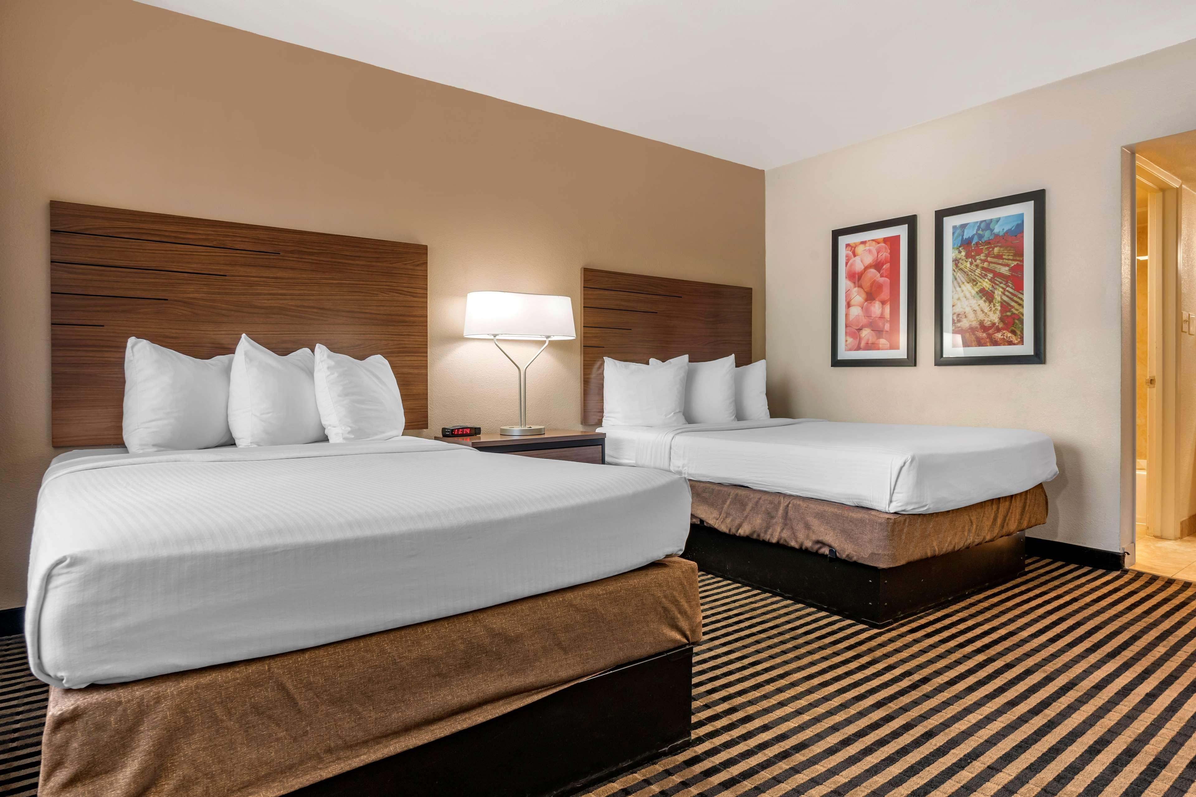 Best Western Town House Lodge Модесто Экстерьер фото