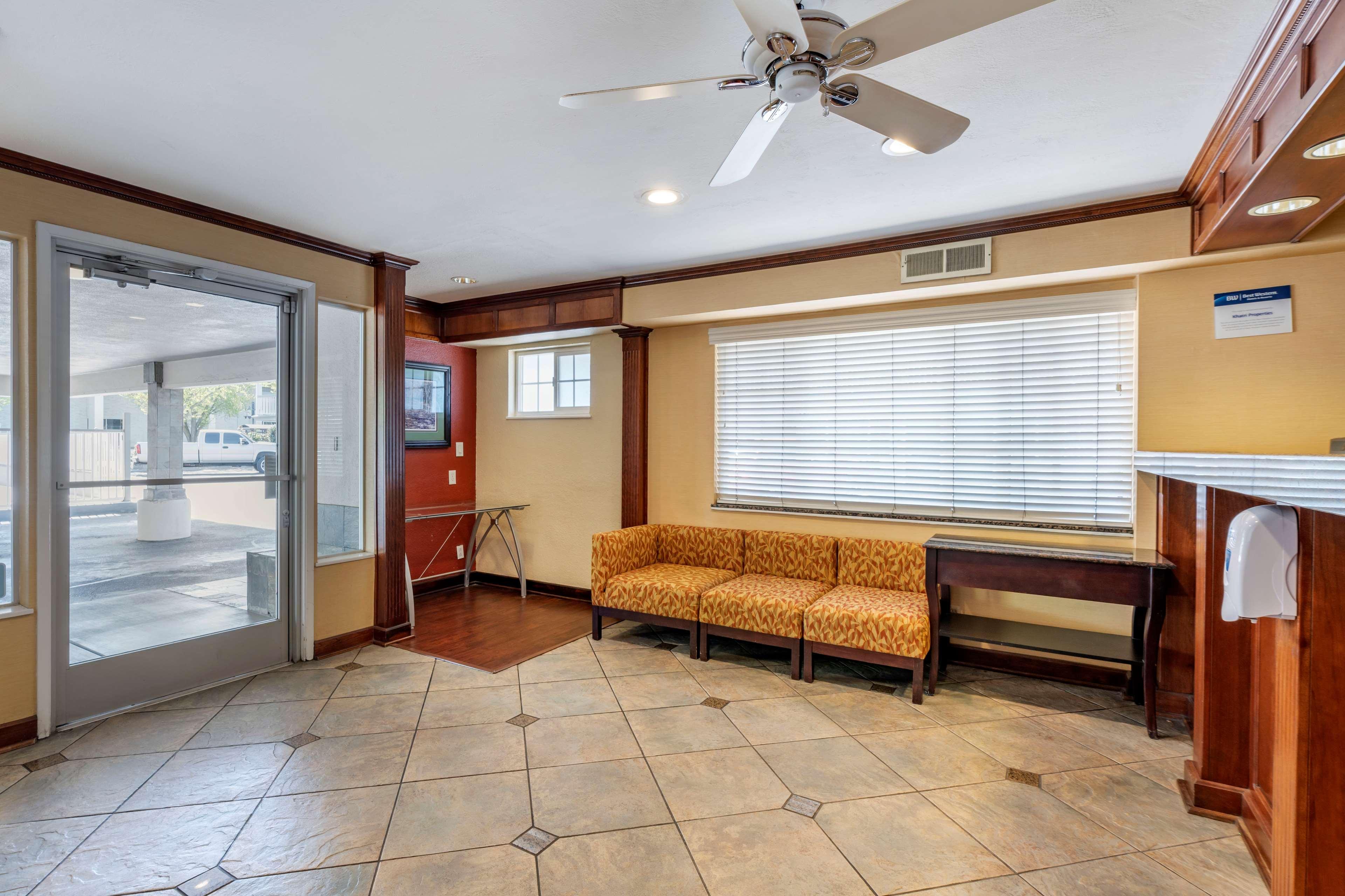 Best Western Town House Lodge Модесто Экстерьер фото