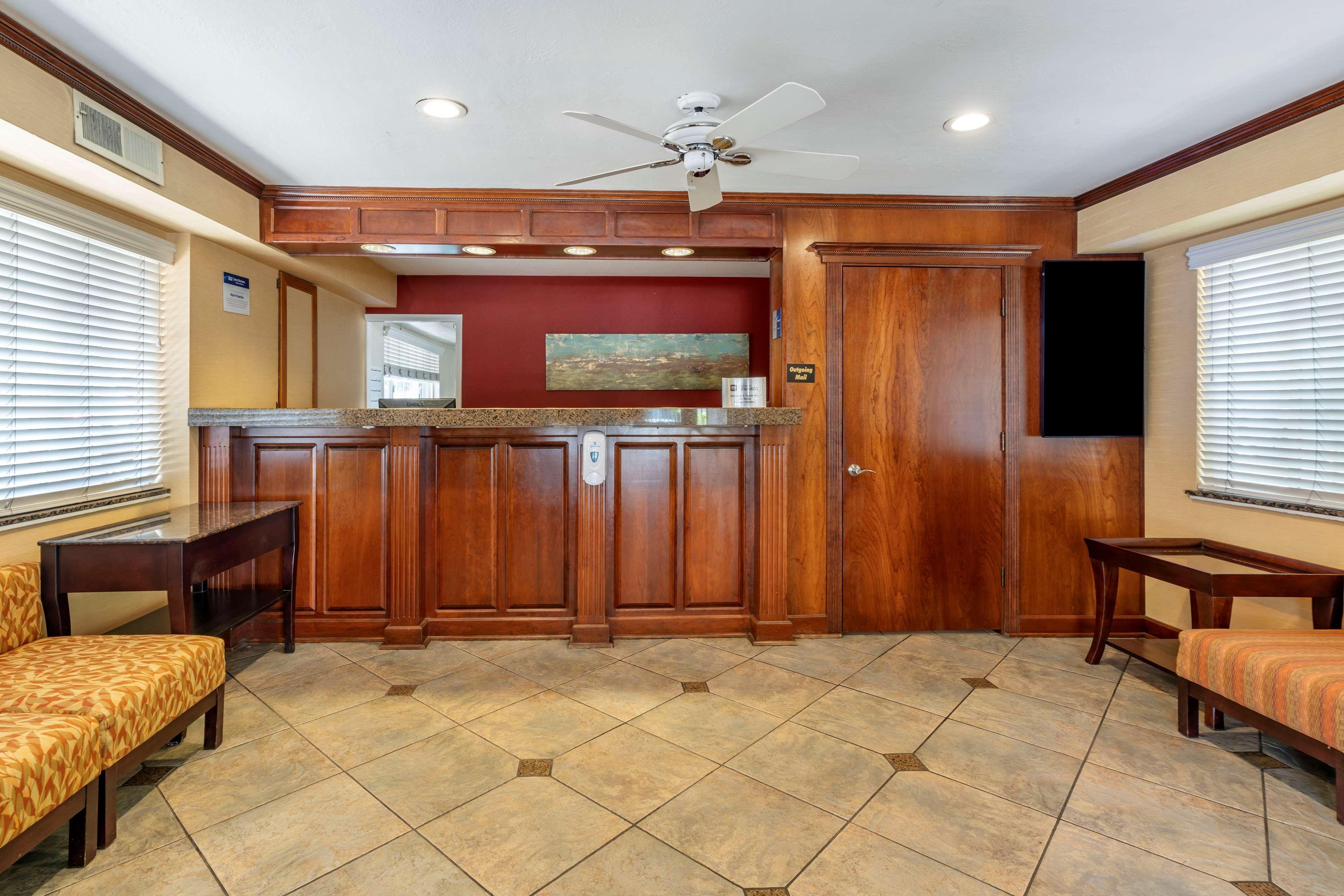 Best Western Town House Lodge Модесто Экстерьер фото